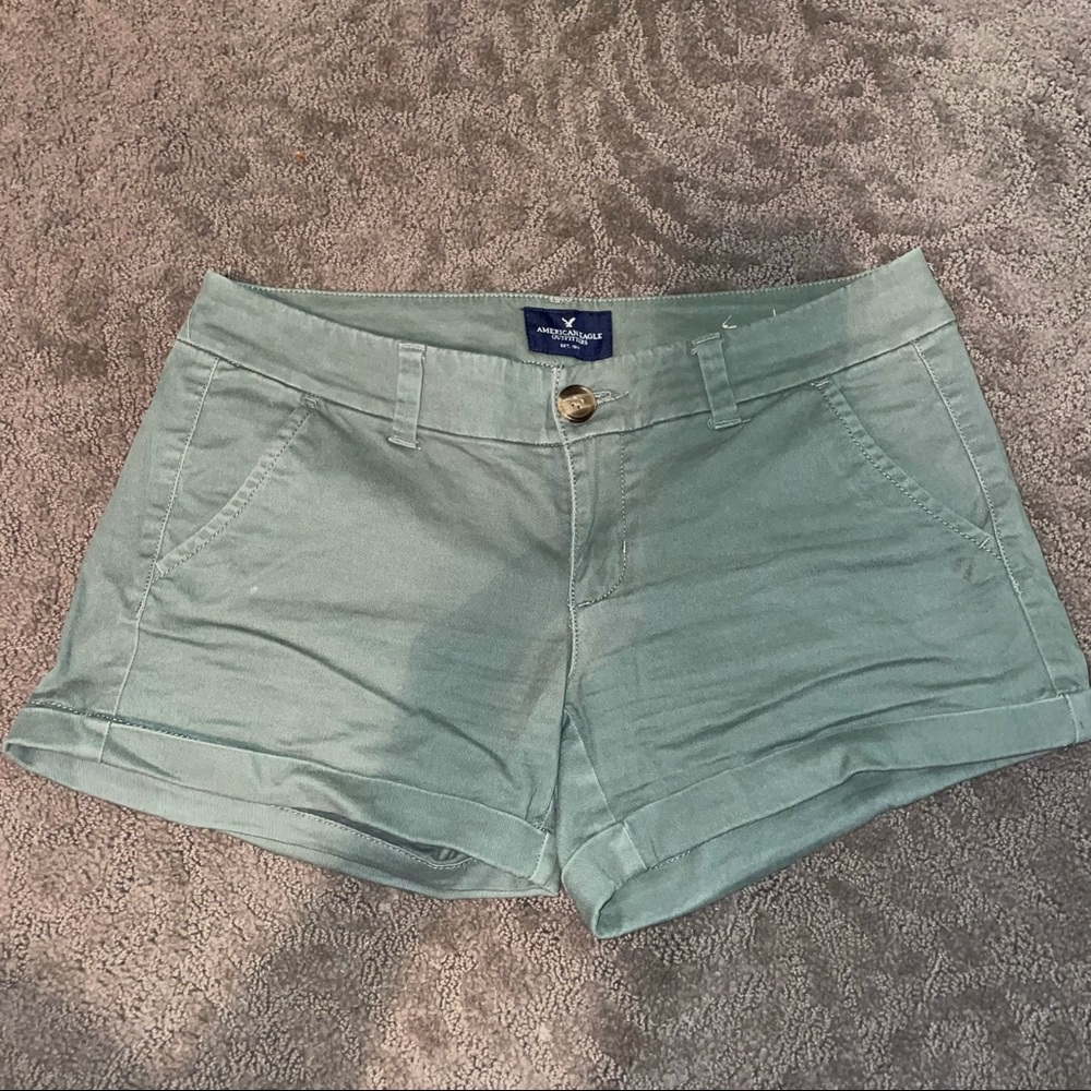 American eagle Green khaki shorts